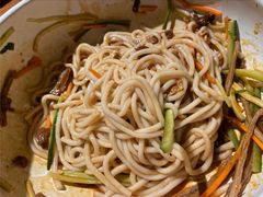 鸡丝凉米线-云海肴·汽锅鸡·云南菜(美罗城店)