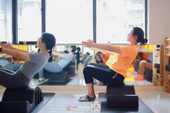 -意施精准塑形普拉提
