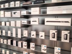 -Apple零售店(华贸购物中心店)