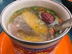 缸子肉-乡村馕坑肉·烧烤·新疆菜·本地人更爱吃(阿勒泰首店)
