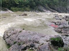 -燕子河大峡谷天坑仙境