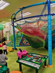 -莫莉幻想儿童乐园(武汉经开永旺店)