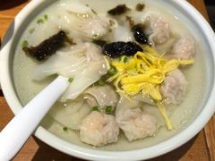 招牌鲜虾小馄饨-苏小柳手作点心(控江旭辉分院)