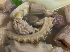 招牌牛羊杂汤-牛师傅广式药膳牛骨汤美食(江南西店)