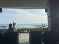 -日落吧·海景咖啡厅·餐酒吧·鸡尾酒·下午茶·乐队表演·浪漫夕阳·三亚文华东方酒店