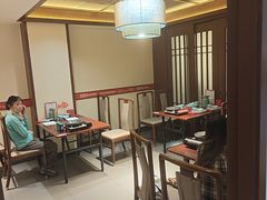 -魏铭鱼头捞饭(晋阳路店)