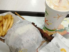 -华莱士·全鸡汉堡(宝丰路店)