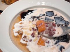 -RUXU入续糖水铺与包(卓悦中心店)