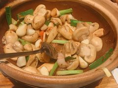 啫啫蘑菇煲-荣小馆(临海世纪花城店)