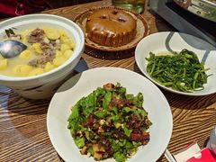 -佬湘楼·27年湘菜(天河都市广场店)