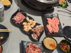 -啊美丽炭火烤肉(滑翔一店)