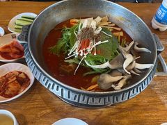 喇喇排骨火锅-喇喇排骨火锅·传统韩式脊骨汤(望京西园总店)