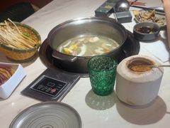 -喃喃椰·糟粕醋·椰子鸡火锅(七堡花园店)