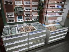 -GOOMI久米眼镜·蔡司·依视路·明月官方授权店(龙德紫金店)