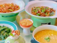 -阿瓦山寨·湘菜现炒·剁椒鱼头王(咸阳总店)