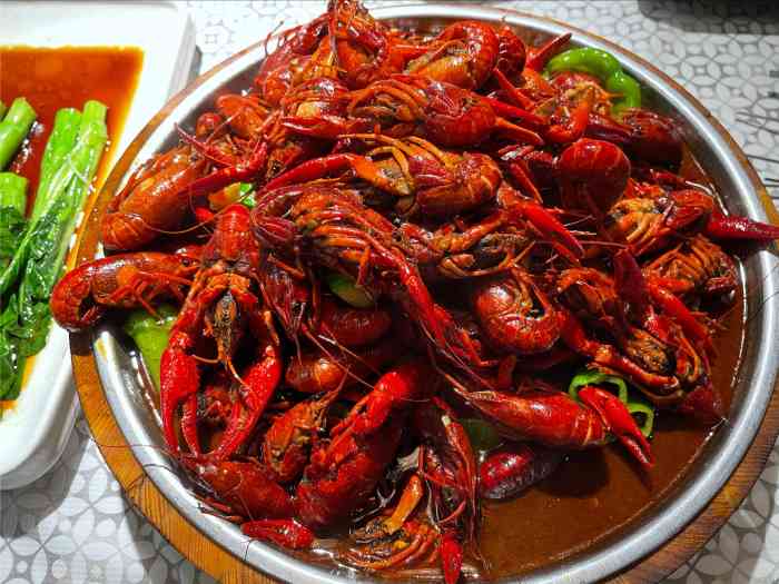 我们点了干锅大肠,辣椒炒鸡挡诵纳湛就计