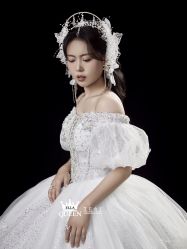 点击看大图 -艾拉·女王婚纱礼服馆