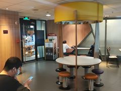 用餐区-麦当劳(中山大道中店)