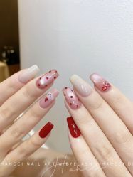 -花岐款式专研健康美甲沙龙