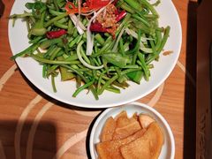 -菌自由丨野生菌火锅特色庭院餐厅(丽江古城店)