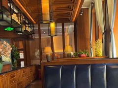 -八府香鸭·啫啫煲(华山路店)