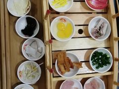 -双桥园·云南过桥米线(古城南门店)