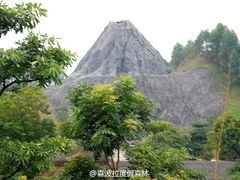 -森波拉火山温泉