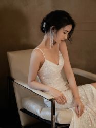 -不晚国际婚纱礼服