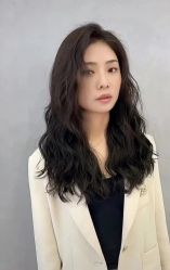 -变画·发型STUDIO