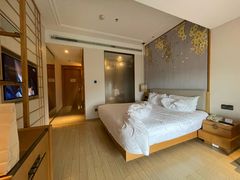 -大连金石滩绿发温泉假日酒店