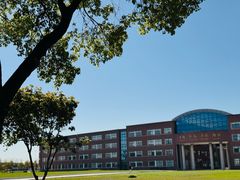 -中加枫华国际学校