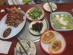 -聚首堂·特色小吃·肘子(什刹海德胜门店)