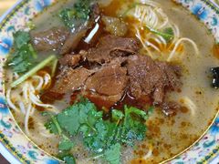 -金杨拉面王小吃面馆·牛三宝面·红烧牛肉粉