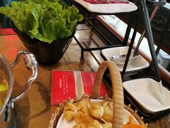 -左庭右院鲜牛肉火锅(金山万达店)