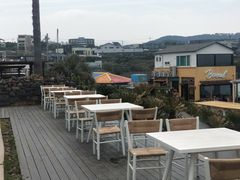 -Cafe Aewol Monsant