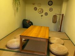 -小草屋轰趴馆别墅派对新场团建家庭聚会