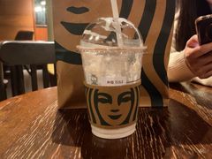 -星巴克(西藏路店)