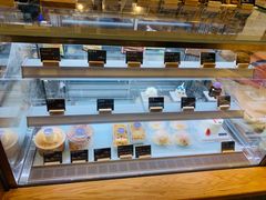 面包甜点陈列柜-BONBON BAKERY