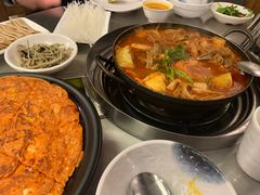 -喇喇排骨火锅·传统韩式脊骨汤(望京西园总店)