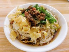 -罗家杏传统特色海南粉(人民西路总店)