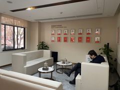-新华书店(沙坪坝书城店)
