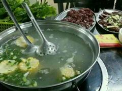 -牛一煲美食(江高店)