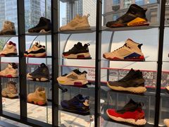 -Air Jordan(世贸天阶店)