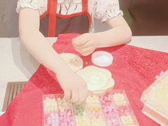 -海底捞火锅(曹安公路店)
