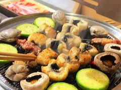 -围炉肉舍•炭烤活鳗•丹东海鲜烤肉(步行街店)