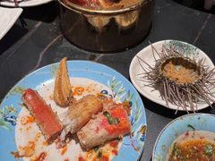 -雍容荟帝王蟹活龙虾展台自助(IFS黑金店)