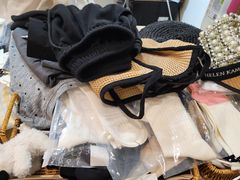-眷顾自助服装工作室(中南金石国际广场A座店)