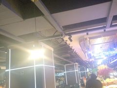 -金滏山烤肉·海鲜·火锅自助餐厅(襄阳万达店)