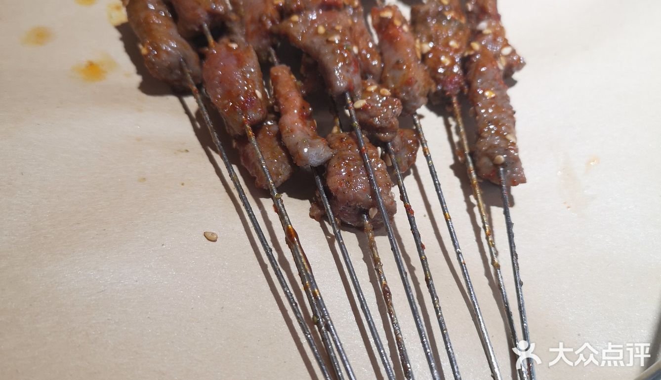 在店里一直忙前忙后，服务很到位