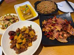 -隔壁老王·家常云南菜(花巷店)